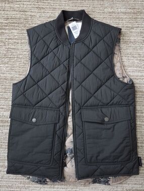 Pendleton Men's Wildwood Reversible Vest with NW Trees Print